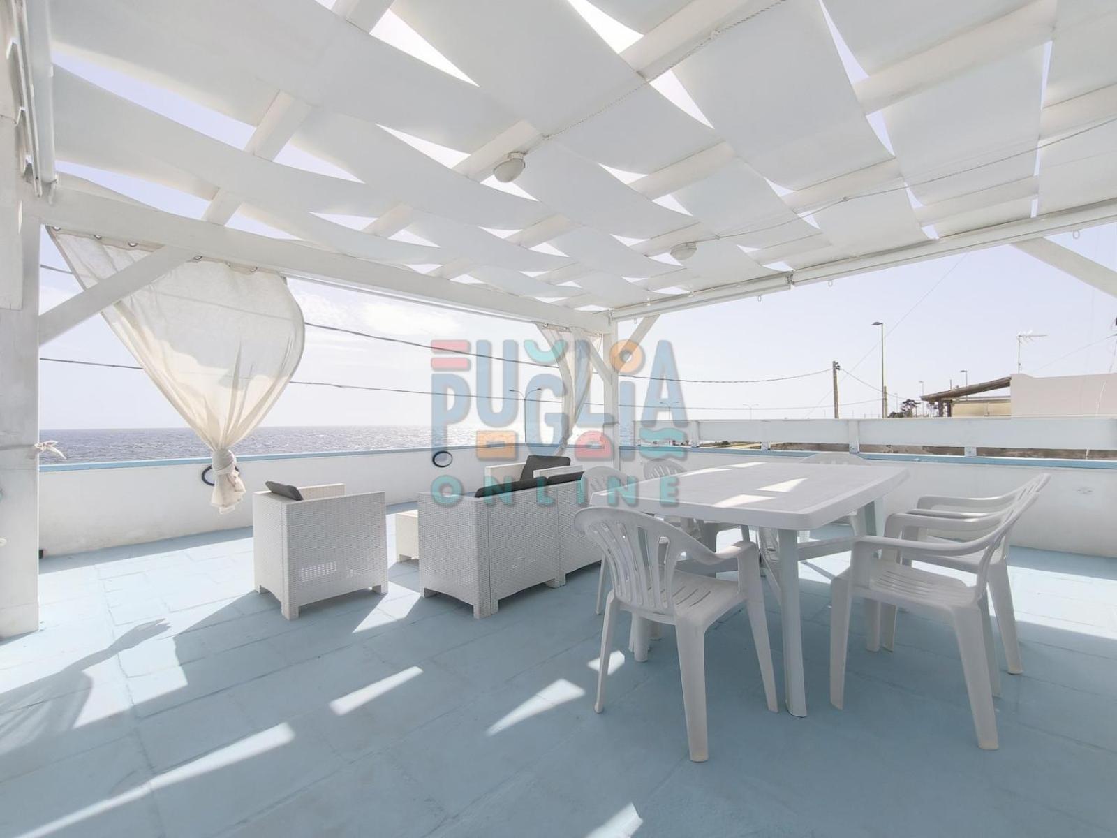 Apartament Bilocale Blue House Fronte Mare, A Posto Rosso Capilungo Zewnętrze zdjęcie